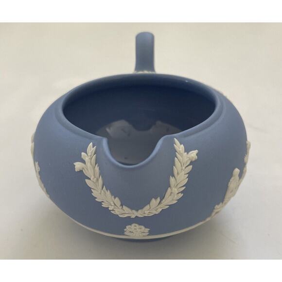 Vintage Wedgwood Jasperware Blue Creamer Greek Mythology England Mint - Picture 2 of 12